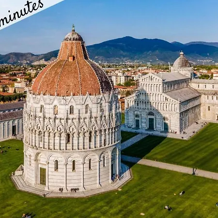 Centro Storico Spina White House *